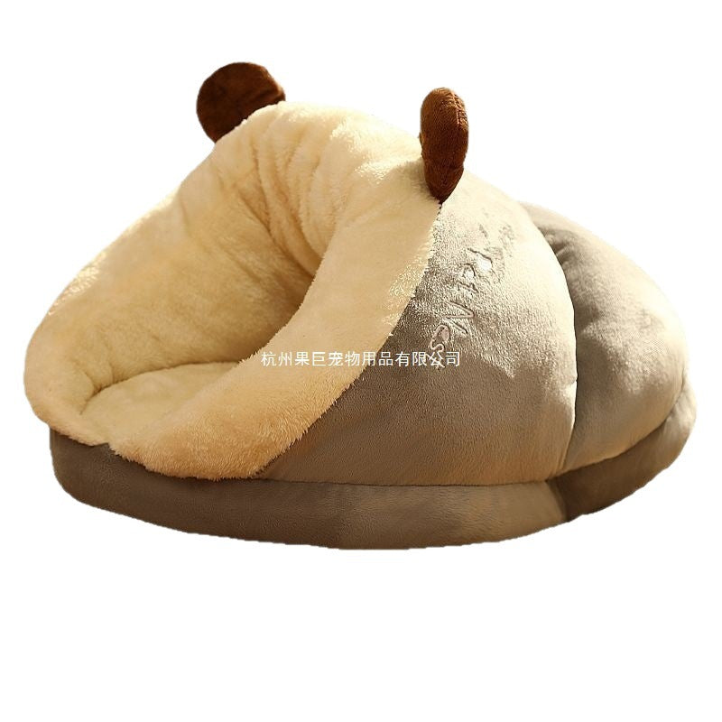 Soft & Cute Slipper Bed - Let your pet disappear into cloud-like, fleece-lined warmth all winter long